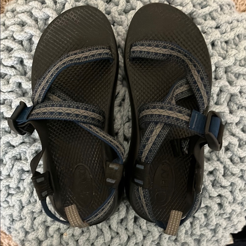 Girls Chaco, Size 4